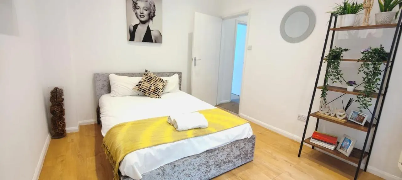 Apartment Spacious 3 Bed Flat Near Liverpool Street, Spitalfields London United Kingdom