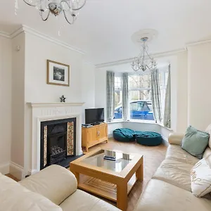 https://mulberry-house.hotelsin-chester.com