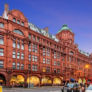 Vip Serviced Excellent Location Great Price Apartment