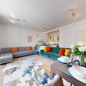https://2bed-city-centre-free-parking.cardiffhotelswales.com