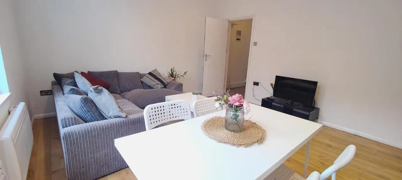 Apartment Spacious 3 Bed Flat Near Liverpool Street, Spitalfields London